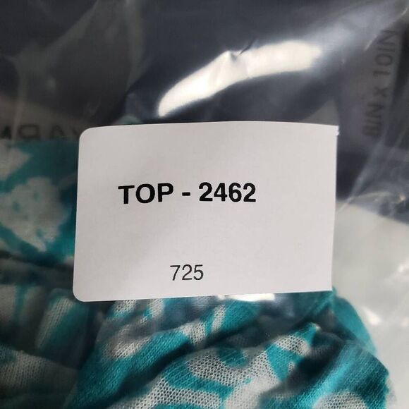 BKE Turquoise White Floral Print Blouse M Short Sleeve Square Neck Made in Canad - Picture 5 of 5